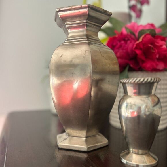 Lot of 2 Vintage Pottery Barn Silver Metal Vases – 10” Hexagonal Vase & 5” Rope - Picture 1 of 8